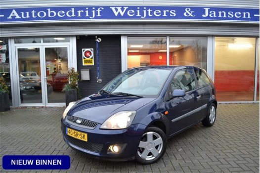 Ford Fiesta - 1.4-16V Futura AIRCO / Trekhaak / APK 01-2021 wordt verwacht - 1