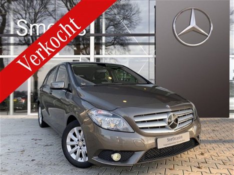 Mercedes-Benz B-klasse - 180 Automaat | Navigatie | Cruise control | Hoge instap | Airco - 1