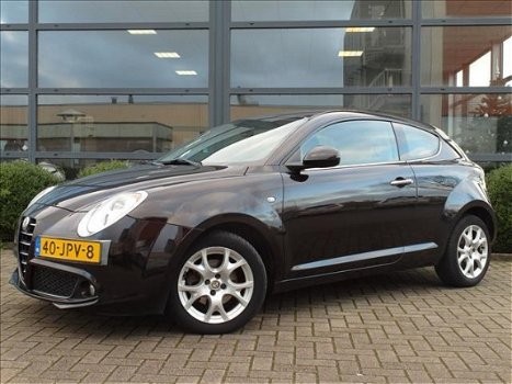 Alfa Romeo MiTo - Alfa 1.4 T Distinctive - 1