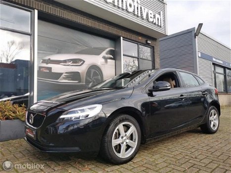 Volvo V40 - 2.0 D2 AUTOMAAT NAVI LEER STOELVERW. LED ELEK. STOELEN CRUISE CAMERA PDC - 1