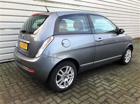 Lancia Y(psilon) - 1.4 Oro Airco, Centr.deurvergr, Elektr.ramen, APK, Dealeronderhouden - 1