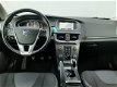 Volvo V40 - 1.6 D2 Momentum Business Navigatie/16inch/Climate - 1 - Thumbnail