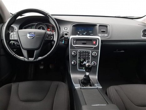 Volvo S60 - 1.6 D2 Kinetic Navigatie/18inch/PDC/Bluetooth - 1
