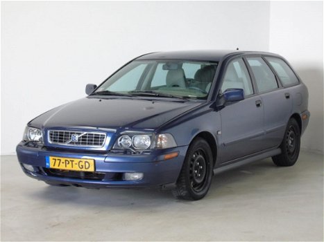 Volvo V40 - 1.9 D Europa - 1