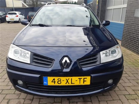 Renault Mégane Grand Tour - 1.6-16V Business Line ECC/Cruise Control - 1