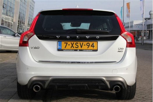 Volvo V60 - 2.4 D6 AWD Plug-In Hybrid R-Design Trekhaak incl.btw - 1