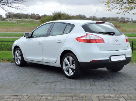 Renault Mégane - TCe 115 Collection | Trekhaak | PDC | 17´´ LM Velgen RIJKLAARPRIJS inclusief afleve - 1