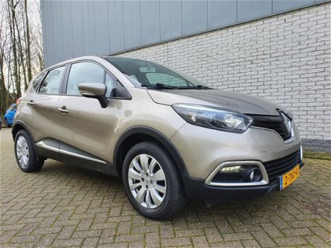 Renault Captur - 0.9 TCe Expression | inclusief rijklaarpakket twv € 695, - (foto 2) | Hoge instap - 1