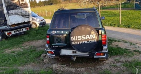 Nissan Patrol GR - 3.0 Di Comfort AUTOMAAT/LEER/7-SEATS/AIRCO - 1