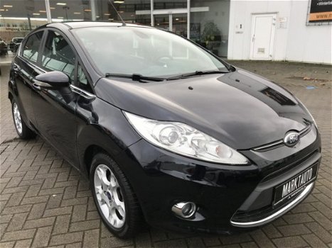 Ford Fiesta - 1.4 Titanium Bluetooth Climate Parkeersensoren Usb - 1