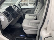 Volkswagen Transporter Kombi - 2.0 TDI L1H1 9-persoons Airco Radio cd speler Airco achter Electrisch