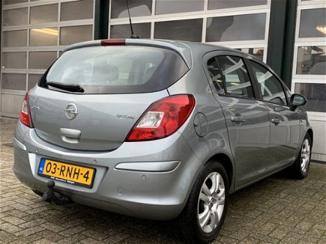 Opel Corsa - 1.3 CDTi EcoFlex S/S Cosmo Airco Navigatiesysteem Cruise control parkeersensoren achter - 1