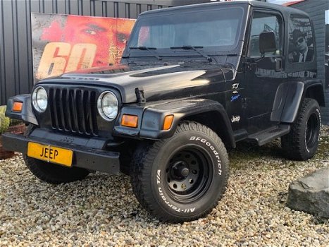 Jeep Wrangler - 4.0i *THE BIG BLACK WRANGLER - 1