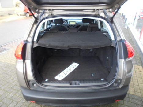 Peugeot 2008 - 1.2 PureTech Active, Aut, Panodak, Nav - 1