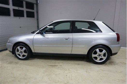 Audi A3 - 1.9 TDI Ambition - 1