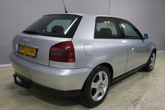 Audi A3 - 1.9 TDI Ambition - 1