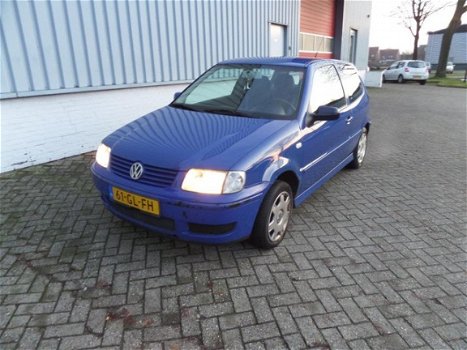 Volkswagen Polo - 1.4 Trendline NIEUWE APK - 1