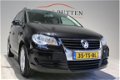 Volkswagen Touran - 1.4 TSI Comfortline Business 2007/ NAP/ 6 bak/ Navi/ LM/ Cruise/ Clima/ Trekhaak - 1 - Thumbnail