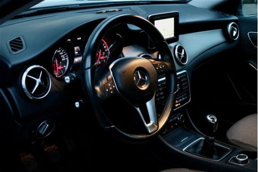 Mercedes-Benz GLA-Klasse - 200 Ambition |77.408 KM'S|BI-XENON - 1