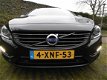 Volvo V60 - D6 AWD/Sch.dak/On-Call+St.kach/Xenon/Terra Sport-Leder-Off-Black Hemel//Inr&gar.Mogelijk - 1 - Thumbnail