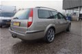 Ford Mondeo Wagon - 2.0-16V Collection , LEDER, AIRCO, NAVI, TREKHAAK, APK 04-06-2020, LEUK UITGEVOE - 1 - Thumbnail