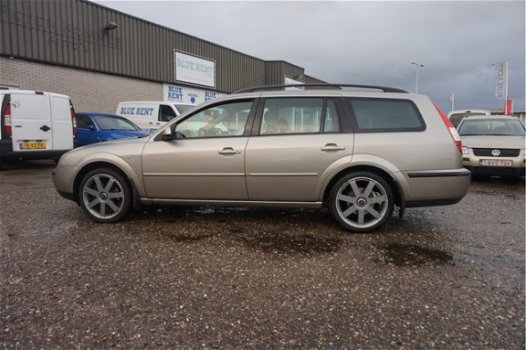 Ford Mondeo Wagon - 2.0-16V Collection , LEDER, AIRCO, NAVI, TREKHAAK, APK 04-06-2020, LEUK UITGEVOE - 1