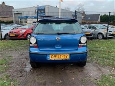 Volkswagen Polo - 1.4-16V Comfortline apk/lmv/navi