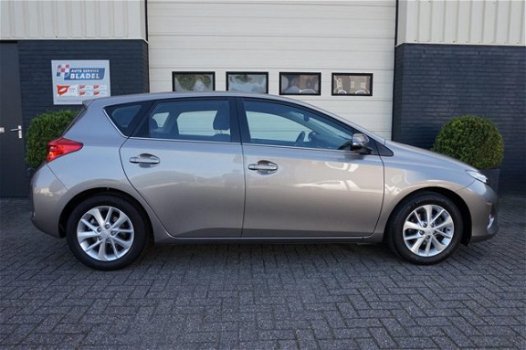 Toyota Auris - 1.3 clima/navi/camera - 1