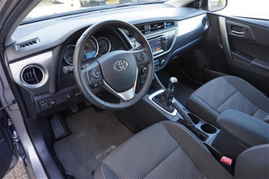 Toyota Auris - 1.3 clima/navi/camera - 1