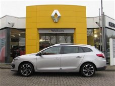 Renault Mégane Estate - 1.2 TCE 130 Bose / Trekhaak / Glazen Dak