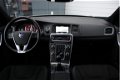 Volvo V60 - 2.0 D3 Clima/Cruise/Elek.Ramen/C.V./Navi/PDC/LMV/Stoelverwarming/Memory/116.144km/6-Bak - 1 - Thumbnail