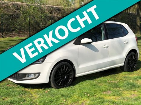 Volkswagen Polo - 1.4-16V Highline airco dsg automaat navigatie nw apk lmvelgen stoelverwarming - 1