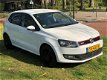 Volkswagen Polo - 1.4-16V Highline airco dsg automaat navigatie nw apk lmvelgen stoelverwarming - 1 - Thumbnail