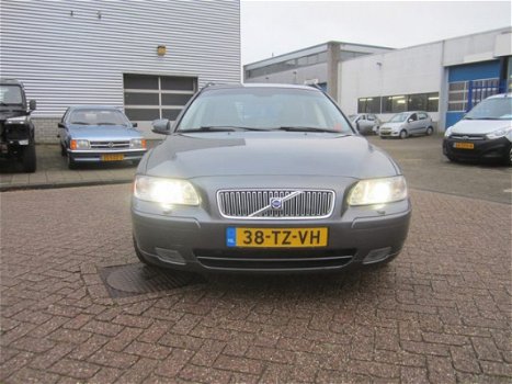 Volvo V70 - 2.4 Edition Sport l Leer l Xenon l Navi l Automaat - 1