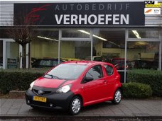 Toyota Aygo - 1.0-12V - APK MEI 2020 - ALARM - AIRCO - UNIEK