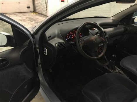 Peugeot 206 - 1.4 Gentry /Airco/5-Deurs/Nap/Apk - 1