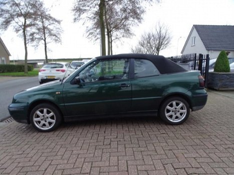 Volkswagen Golf Cabriolet - 1.8 Trendline - 1