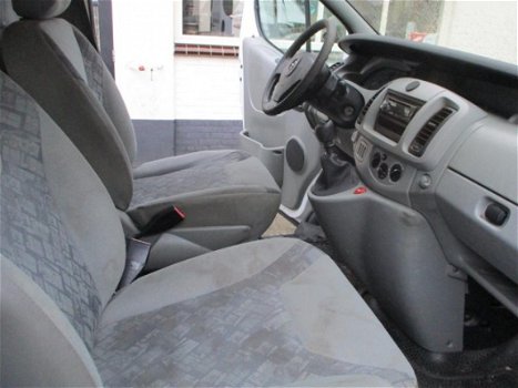 Opel Vivaro - 1.9 CDTI 100 PK Verlengd Verhoogd 2e, eig, 2004 - 1