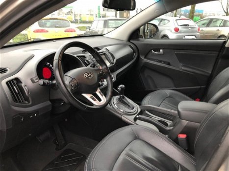 Kia Sportage - 2.0 X-clusive Navigatie, camera, PDC, Clima control, keyless , leer , etc - 1