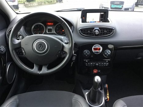 Renault Clio - 1.5 dCi Night & Day | CLIMA | NAVI | TREKHAAK | - 1