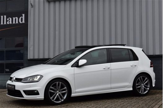 Volkswagen Golf - 1.4 TSI R-Line Int Ext Pano Keyless Navi Led GTI Xenon - 1