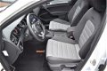 Volkswagen Golf - 1.4 TSI R-Line Int Ext Pano Keyless Navi Led GTI Xenon - 1 - Thumbnail