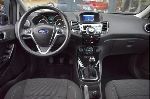 Ford Fiesta - 1.5 TDCi Titanium [ NAVIGATIE CRUISE / CLIMATE CONTROLE LED PARKEERSENSOREN ] - 1