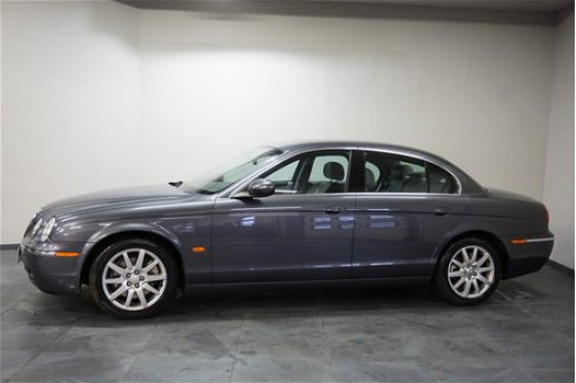 Jaguar S-type - 2.7D V6 Executive - 1