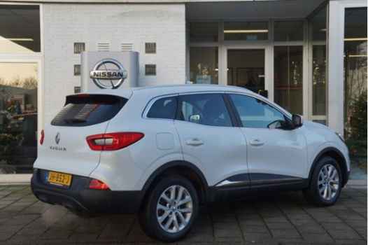 Renault Kadjar - 1.2 TCe Intens / NAVIGATIE / PARKEERSENSOR V+A. / BLANC NACRE METALLIC / CAMERA - 1