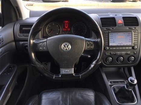 Volkswagen Golf - 2.0 TDI R32 uitgevoerd Nieuwe APK - 1