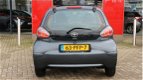 Toyota Aygo - 1.0-12V Cool 5-Deurs | Airco | Stuurbekrachtiging | Radio CD-Speler | - 1 - Thumbnail