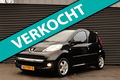 Peugeot 107 - 1.0-12V Black & Silver 5 deurs / Airco / Spoiler / Nette staat - 1 - Thumbnail