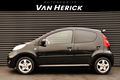 Peugeot 107 - 1.0-12V Black & Silver 5 deurs / Airco / Spoiler / Nette staat - 1 - Thumbnail