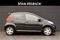 Peugeot 107 - 1.0-12V Black & Silver 5 deurs / Airco / Spoiler / Nette staat - 1 - Thumbnail